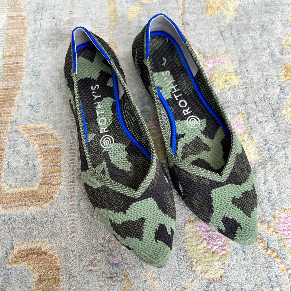 Rothy’s the point in Camo size 8.5